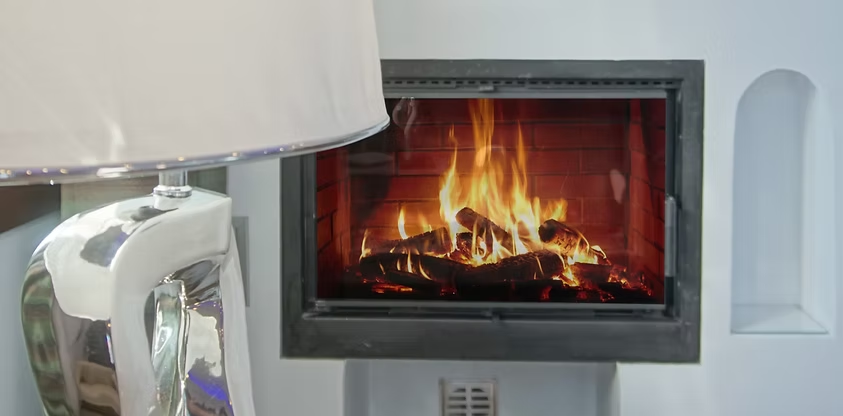 Πηλέας τζάκι για χειμερινές αποδράσεις